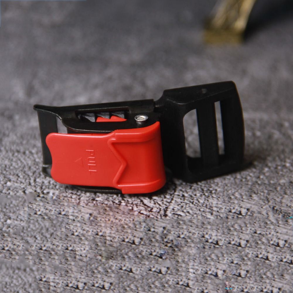 Boucle de verrouillage de casq - Quick Release Buckle Motorcycle Helmet avis et prix